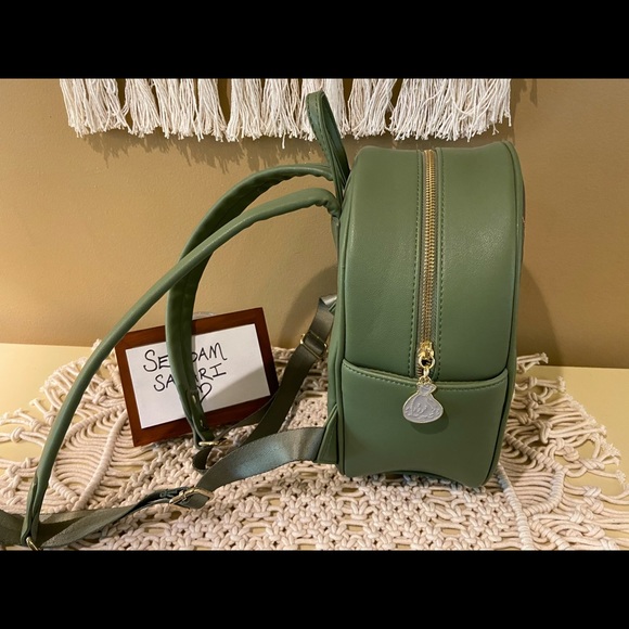 NWOT Disney Robin Hood Loungefly Bag - Picture 4 of 7